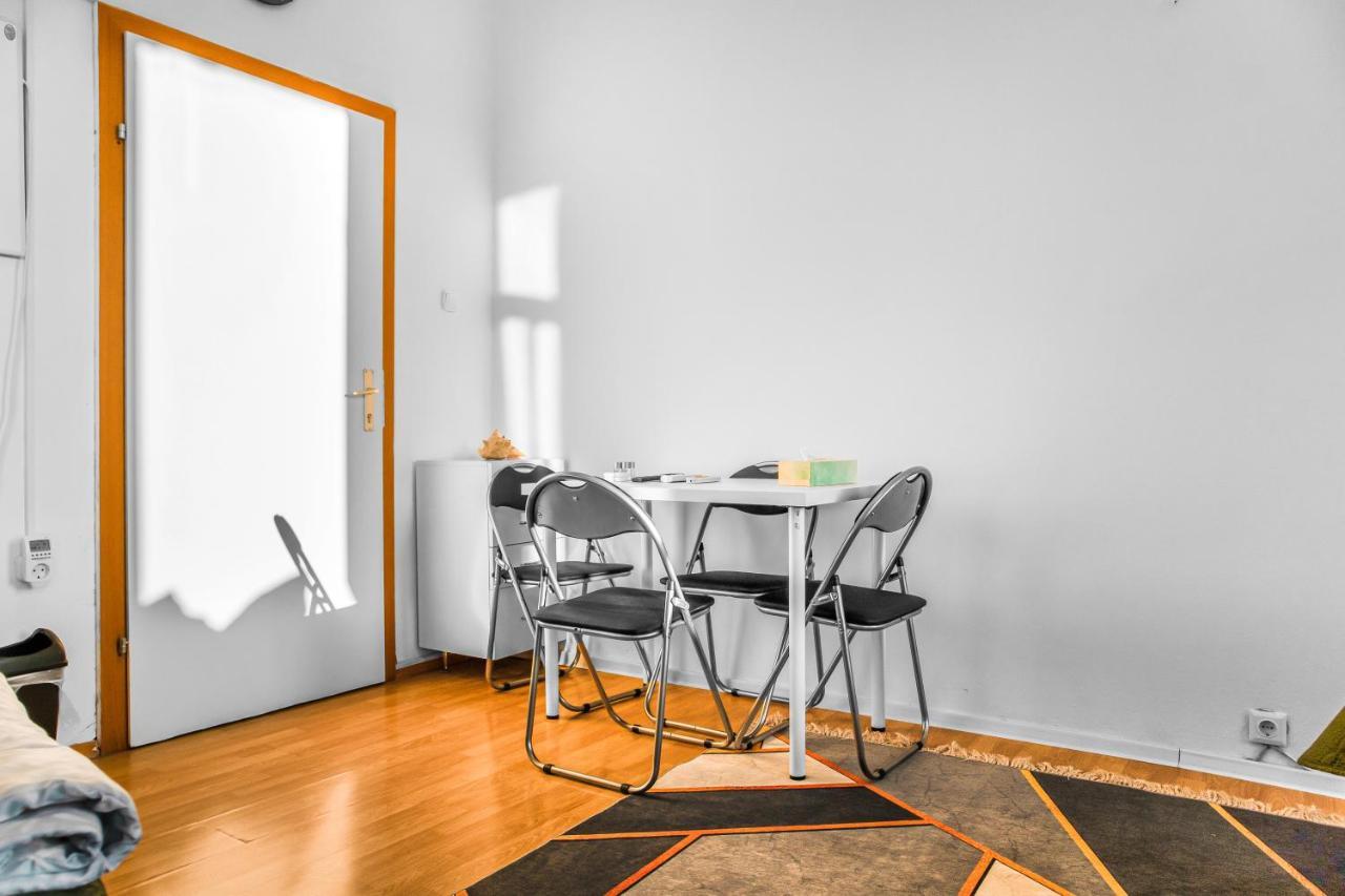 Joyful 2Br Shared Apt Near Millenium Tower & Danube River Viena Exterior foto