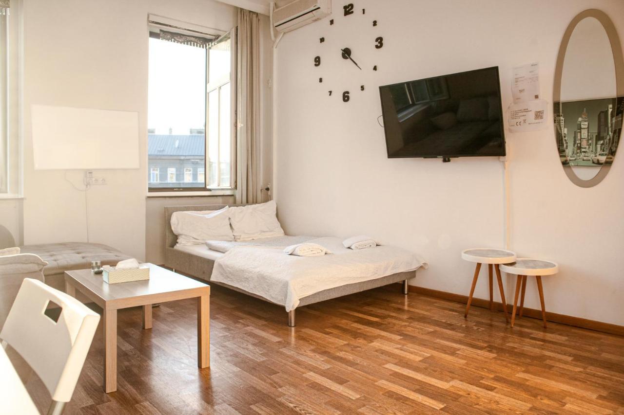 Joyful 2Br Shared Apt Near Millenium Tower & Danube River Viena Exterior foto