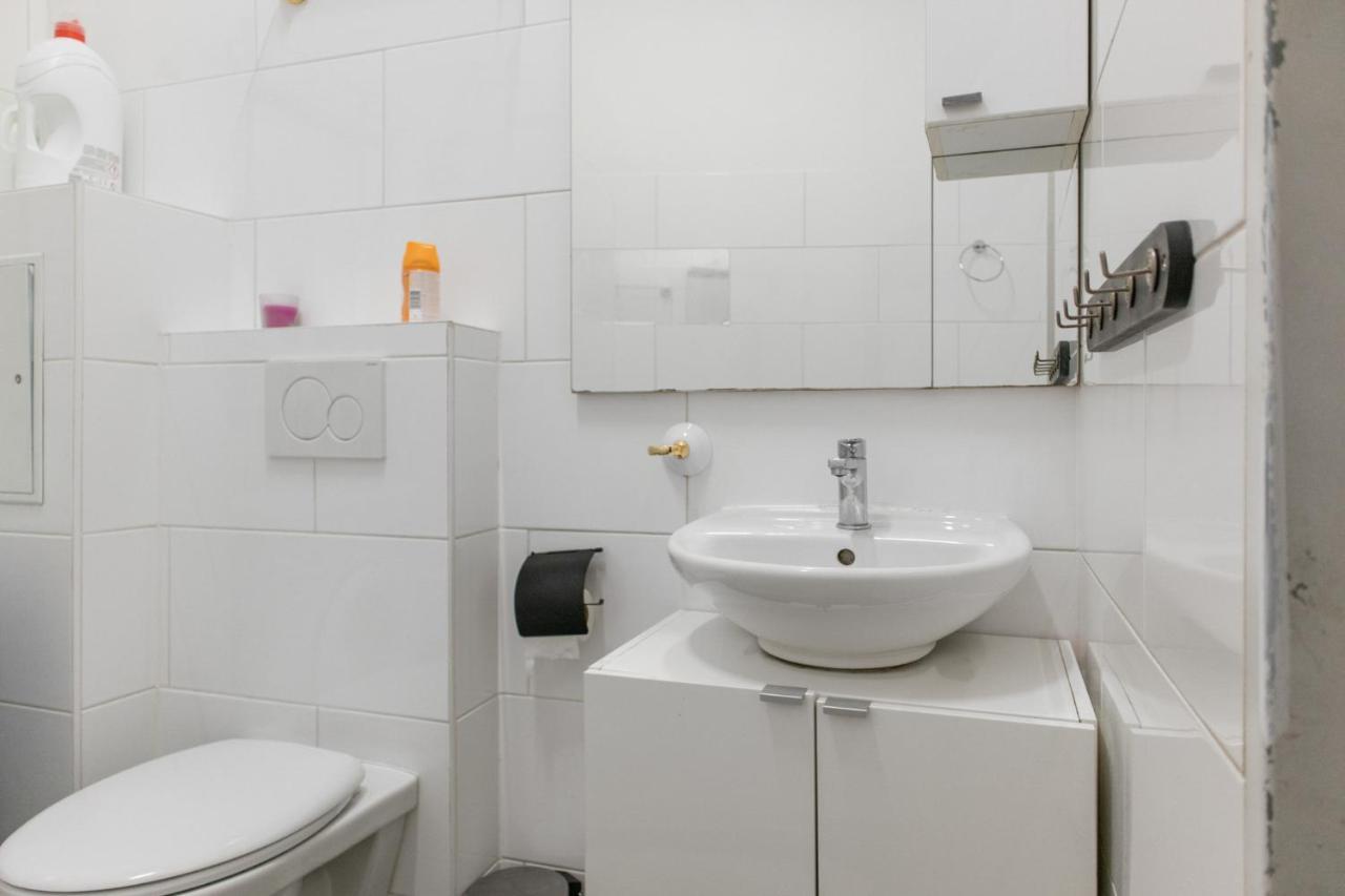 Joyful 2Br Shared Apt Near Millenium Tower & Danube River Viena Exterior foto